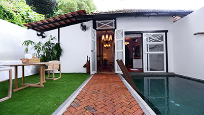 Luxe Sarang Villa Samadhi Singapore Room